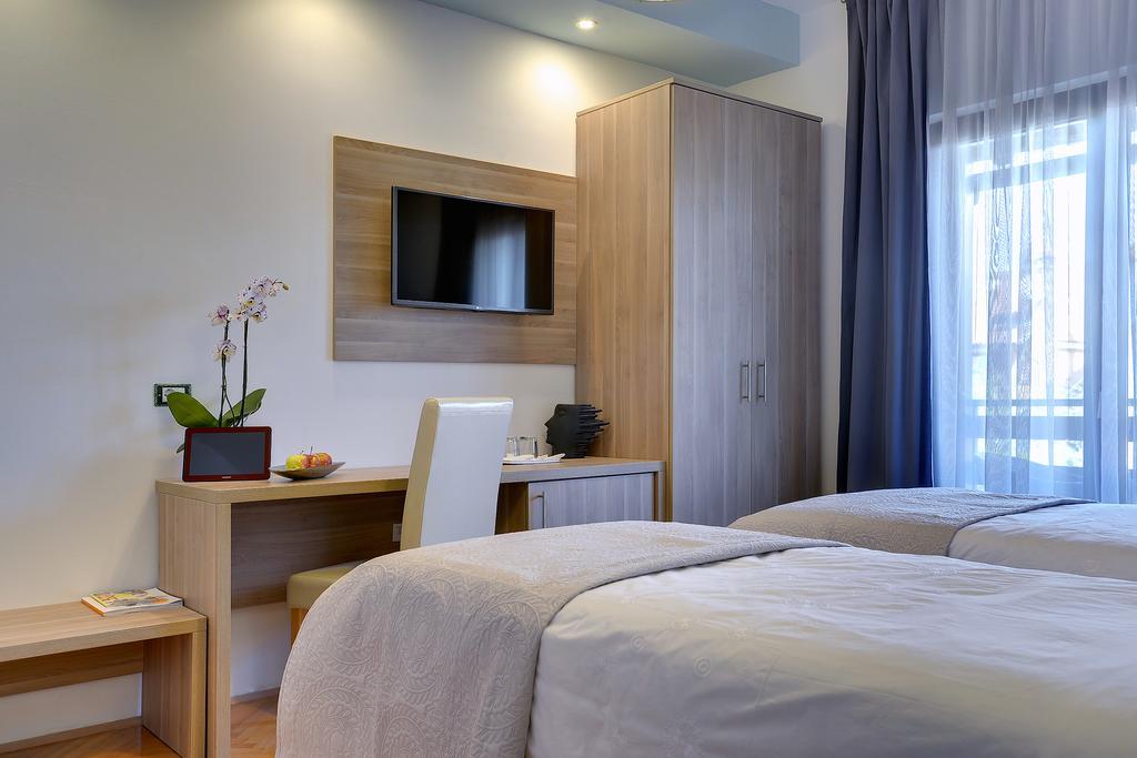Villa B&B Marina & Parking Free Rovinj Exteriör bild